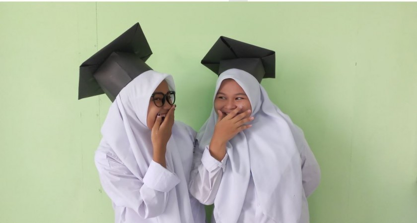 Topi Toga Buatan Sendiri